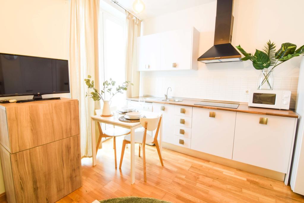 Letmalaga Carreteria Apartman Kültér fotó